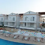 Aria Boutique
