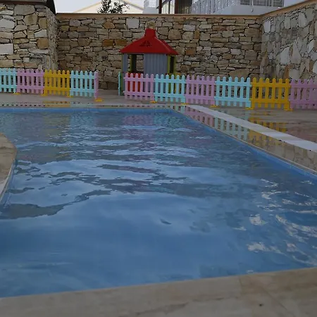 Aria Boutique ホテル 3*